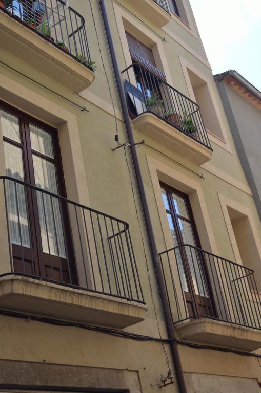 Girona Housing Ginesta 9 Apartment ภายนอก รูปภาพ