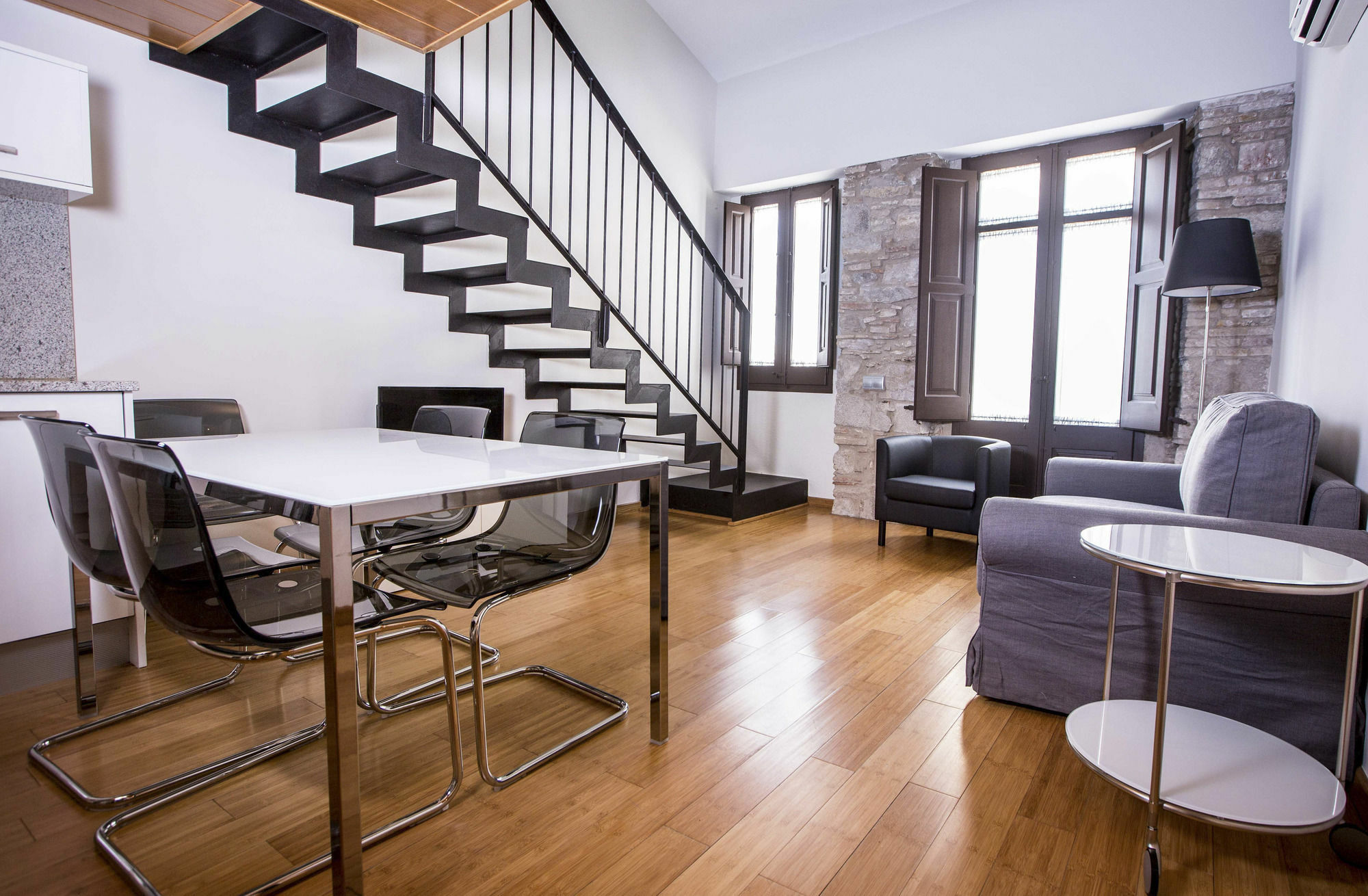 Girona Housing Ginesta 9 Apartment ภายนอก รูปภาพ