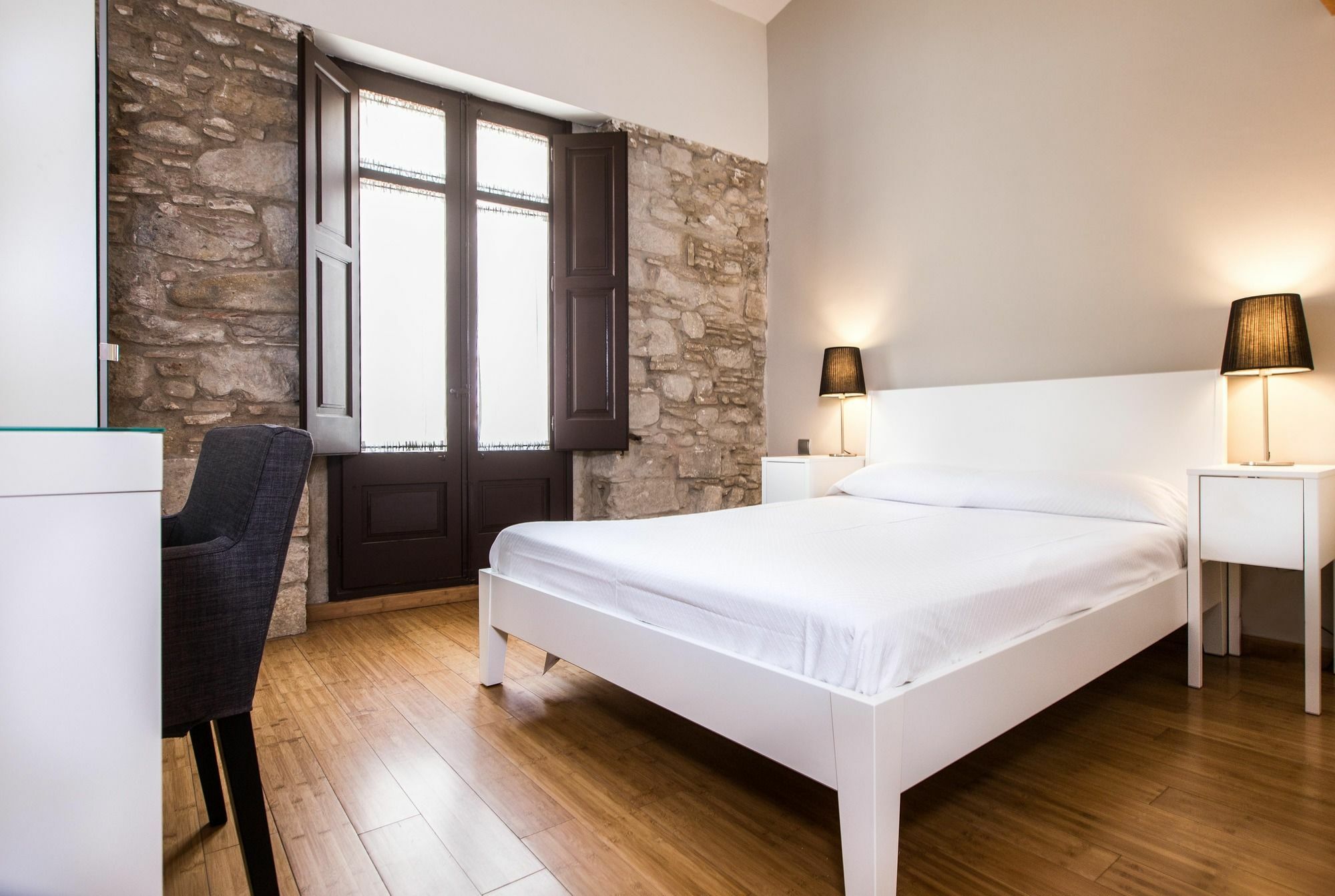 Girona Housing Ginesta 9 Apartment ภายนอก รูปภาพ