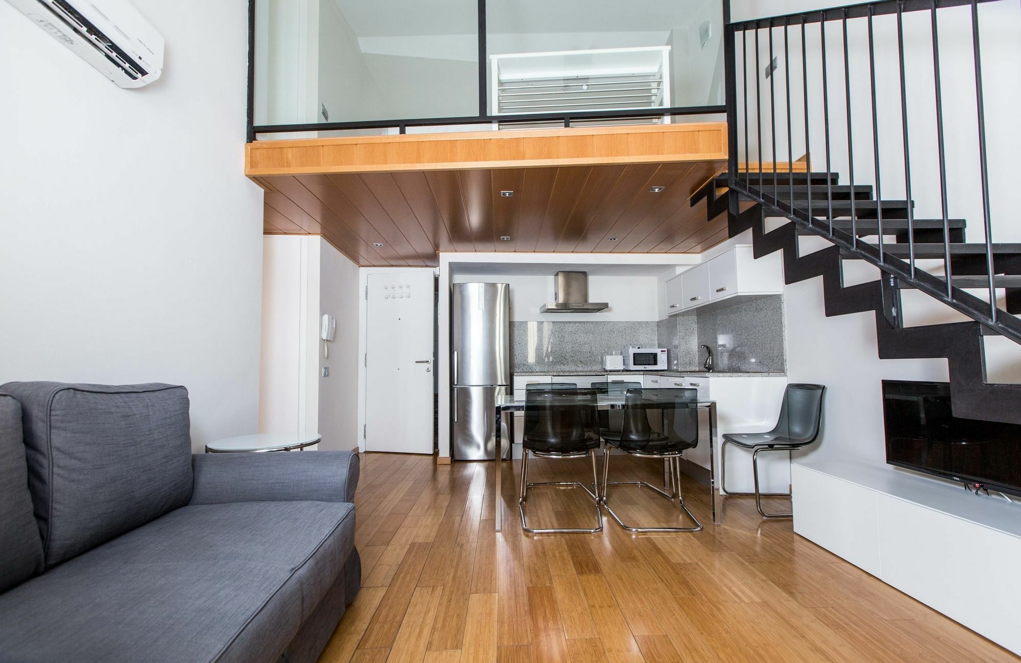 Girona Housing Ginesta 9 Apartment ภายนอก รูปภาพ